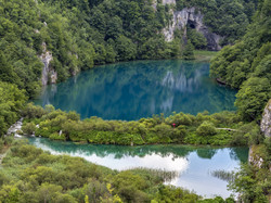 Jeziora, Roślinność, Park Narodowy Jezior Plitwickich, Drzewa, Chorwacja, Skały